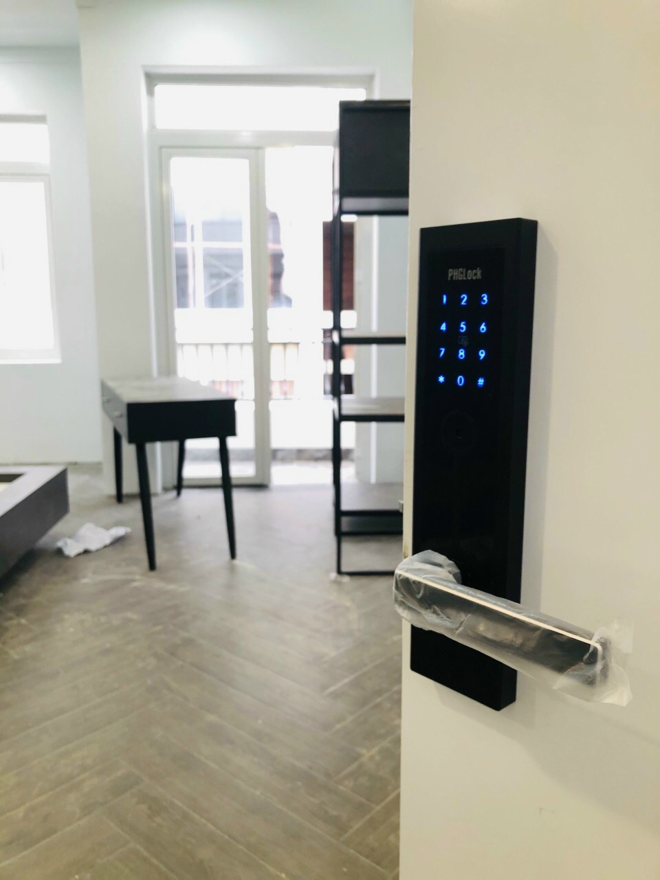 KR8131.1.jpg